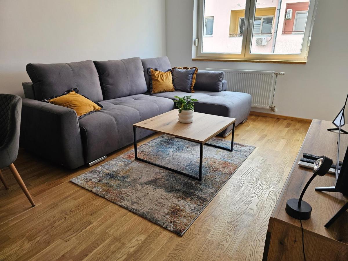 Sun&Moon Apartments Novi Sad Luaran gambar