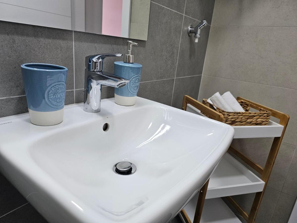 Sun&Moon Apartments Novi Sad Luaran gambar